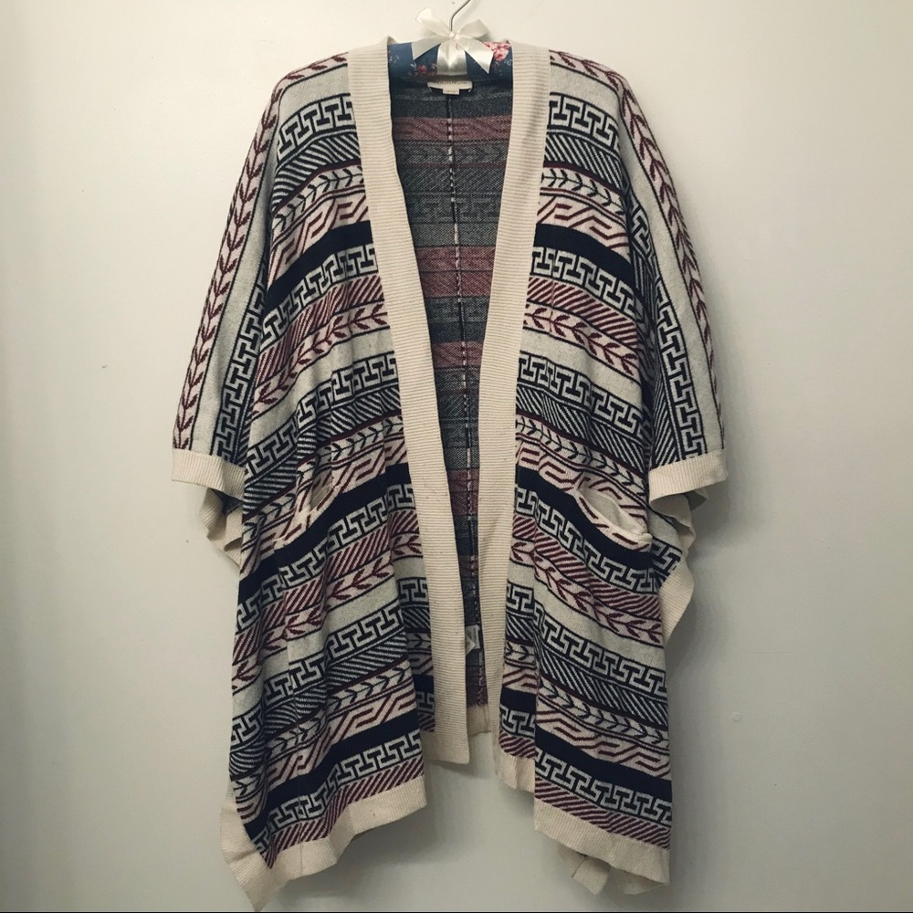 ARITZIA GOLDEN BY TNA| Sweater Poncho